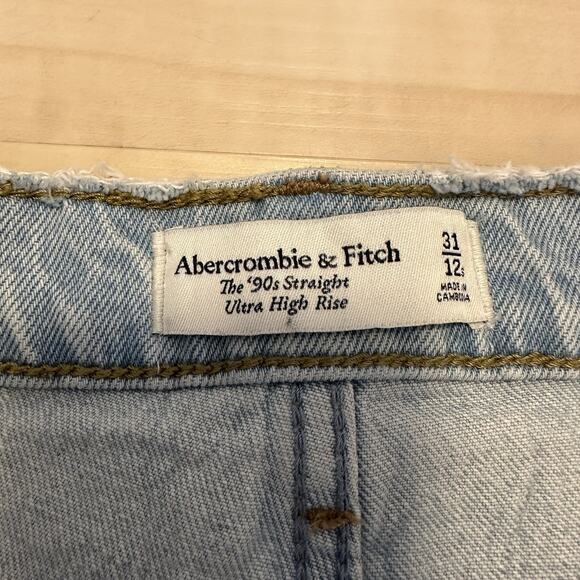 A&F Women 31 Jeans 90s Straight Ultra High Rise‎ Distress Light Blue - Picture 6 of 10